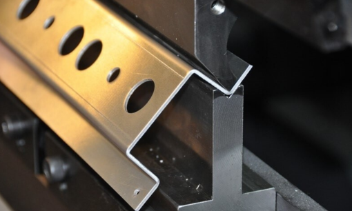 Tính năng Máy Cắt Tôn Thủy Lực Kiểu Guillotine – QC11K SERIES