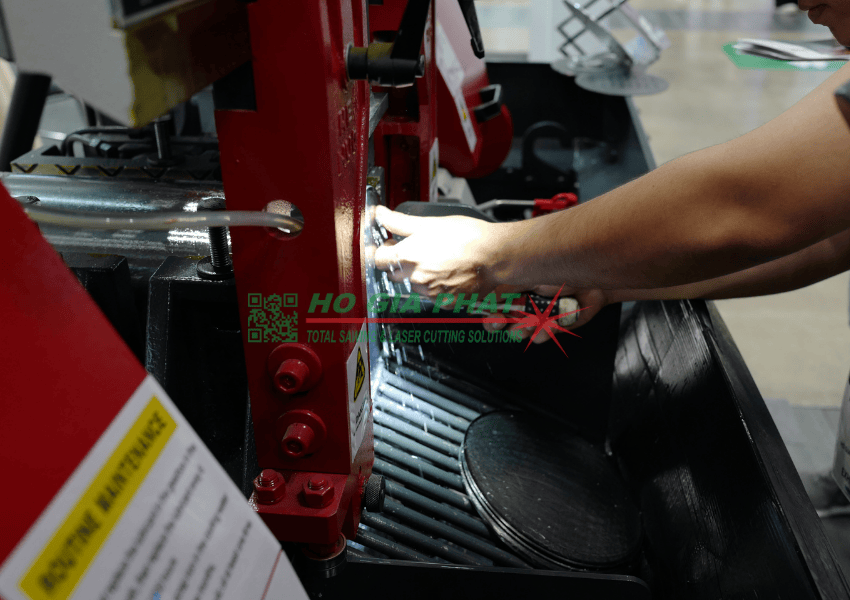 Dịch Vụ Bảo Trì & Sửa Chữa Máy Móc Công Nghiệp Chuyên Nghiệp