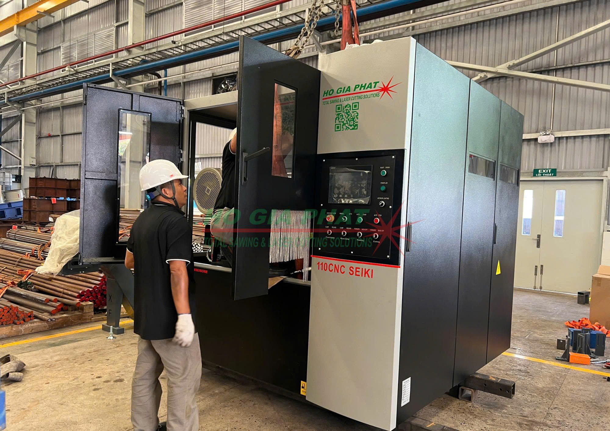 máy cưa đĩa SEIKI 110CNC